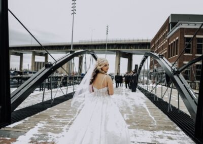 Family Photography Statue Husbandvacation